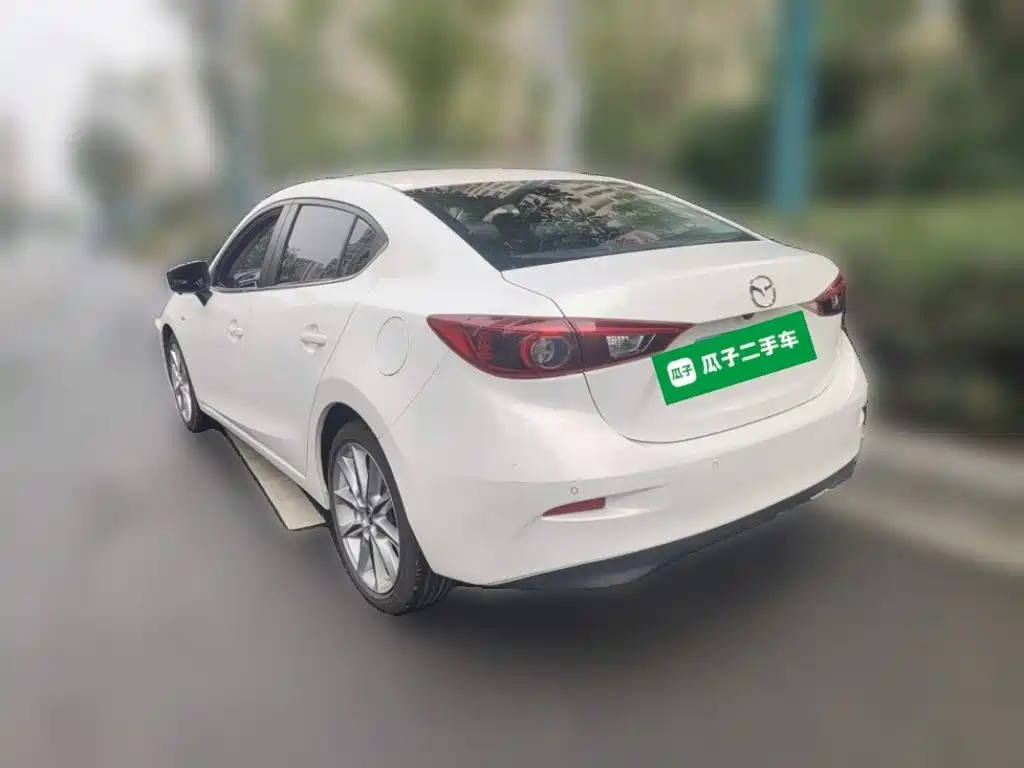 Mazda 3 Axela — миниатюра 4