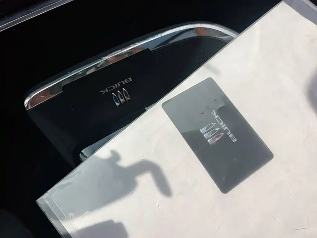 Buick E5 — миниатюра 13