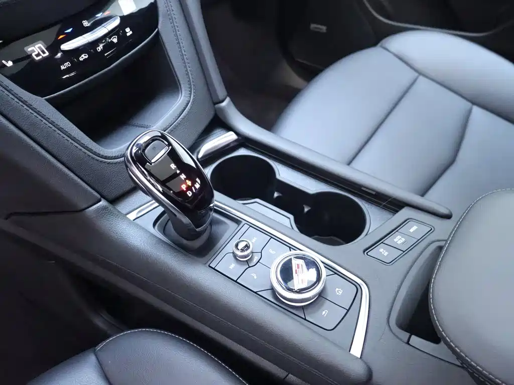 Cadillac XT5 — миниатюра 12