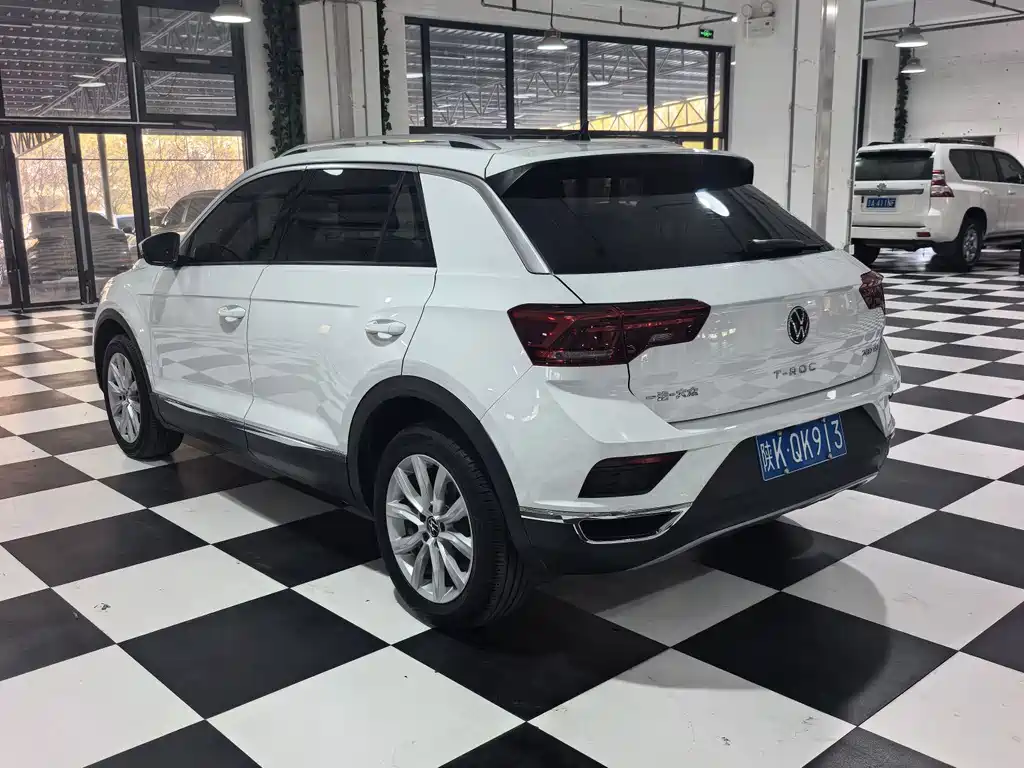 Volkswagen T-Roc — миниатюра 18