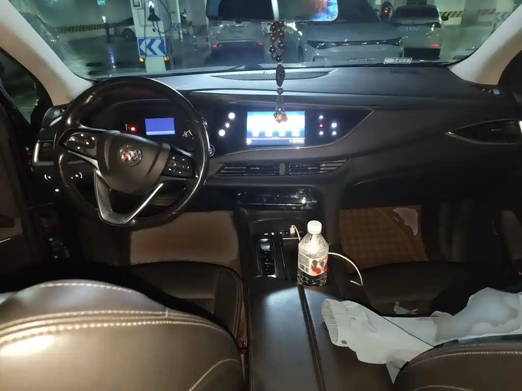 Buick Enclave — миниатюра 13