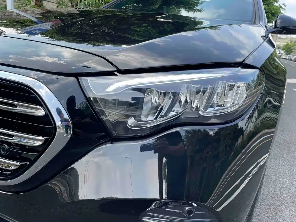Mercedes-Benz E-Class — миниатюра 14