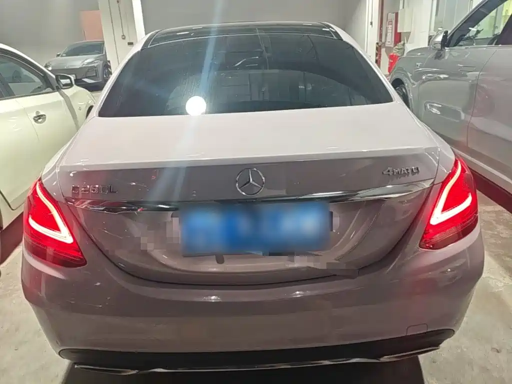 Mercedes-Benz C-Class — миниатюра 6