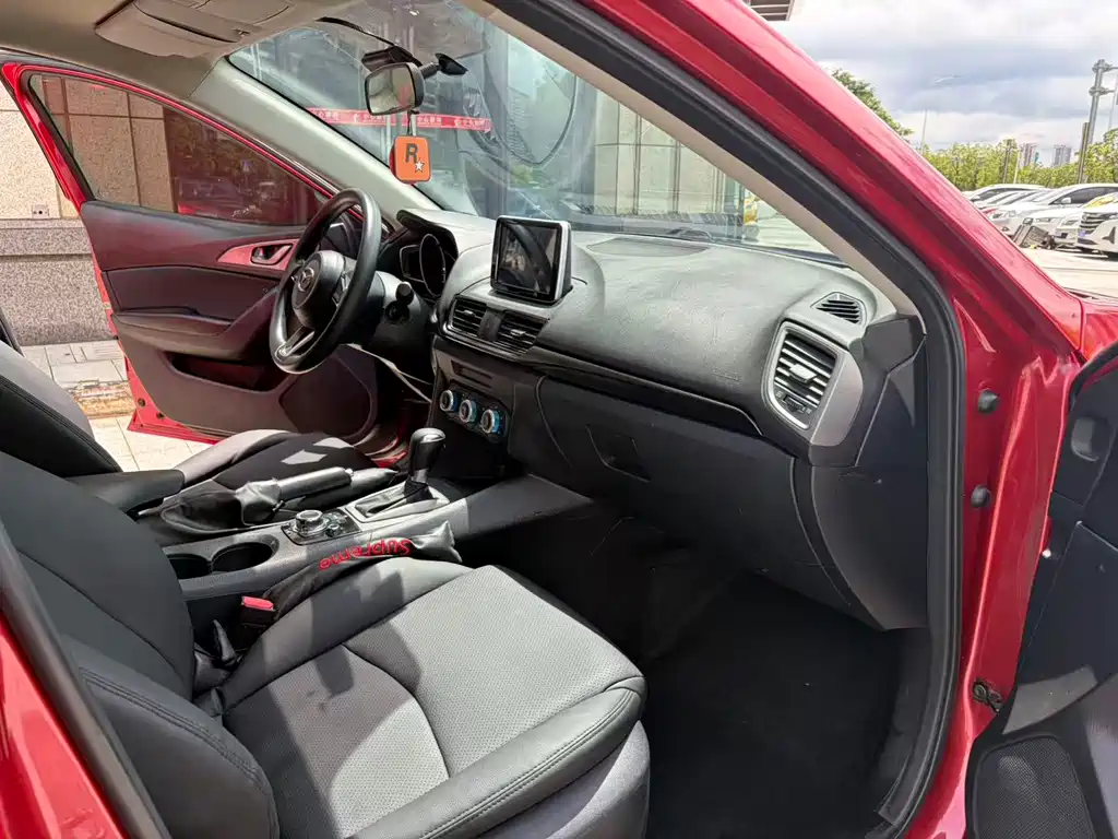 Mazda 3 Axela — миниатюра 8