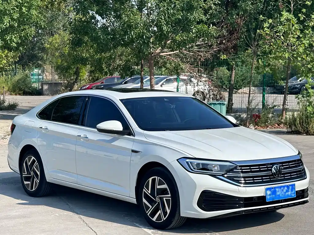 Volkswagen Sagitar — миниатюра 3