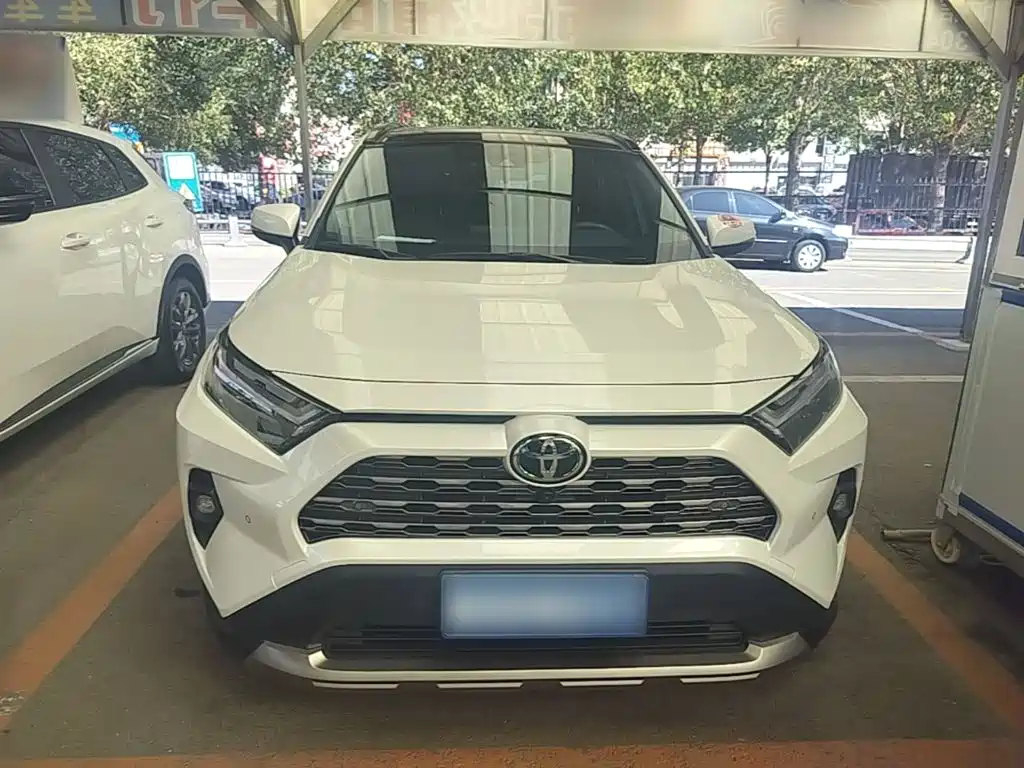 Toyota RAV4 — миниатюра 3