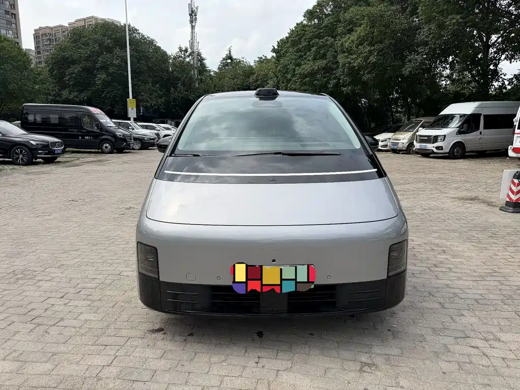 Li Auto Li MEGA