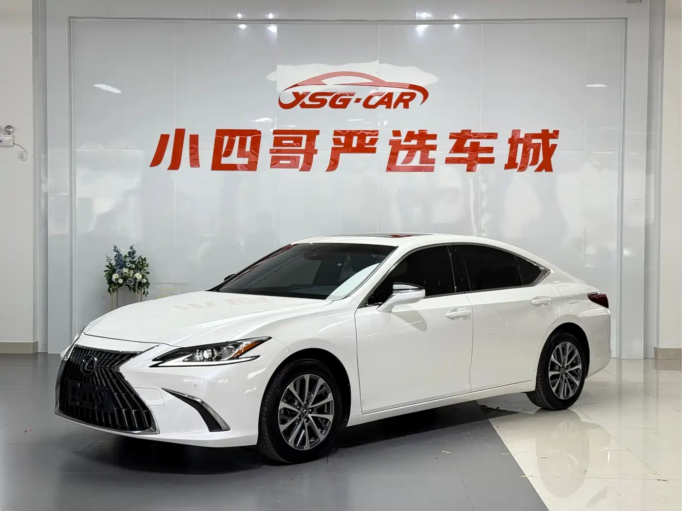 Lexus ES 2022 Белый из Китая