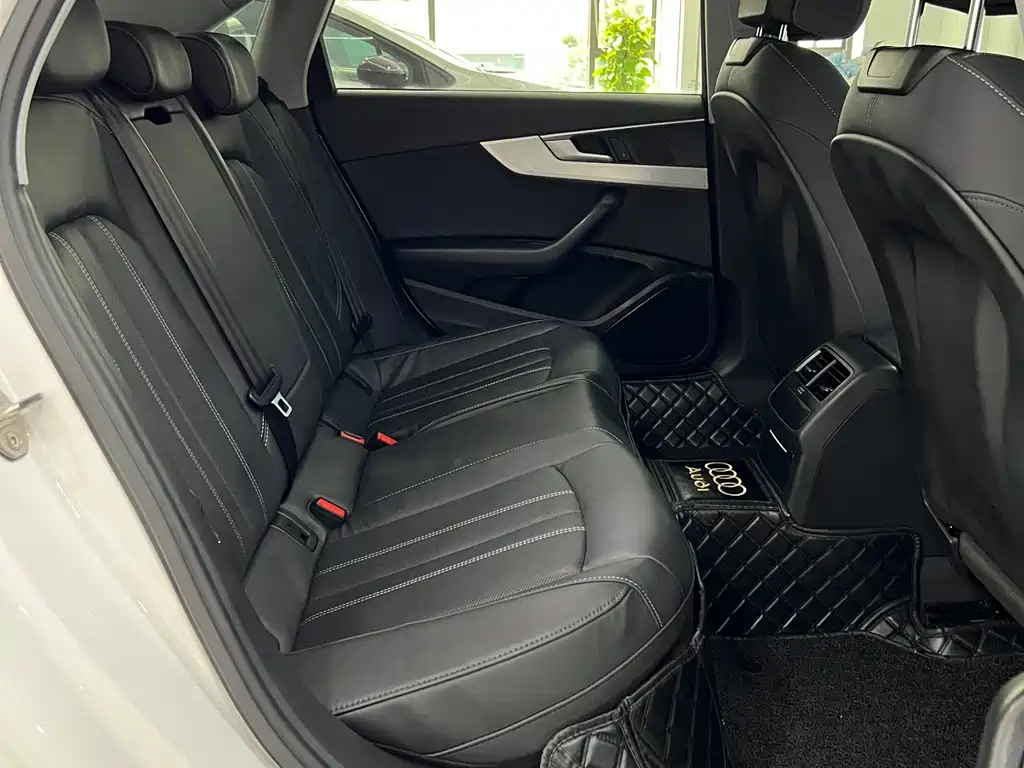 Audi A4L — миниатюра 16