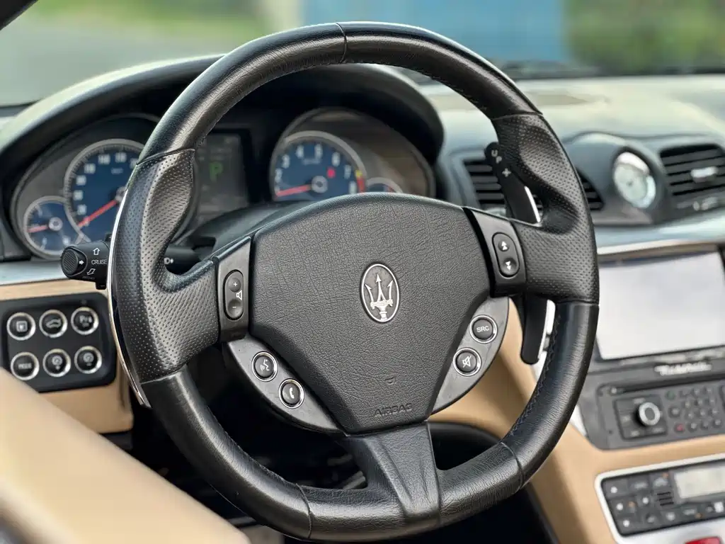 Maserati GranCabrio 2012 4.7L Sport
