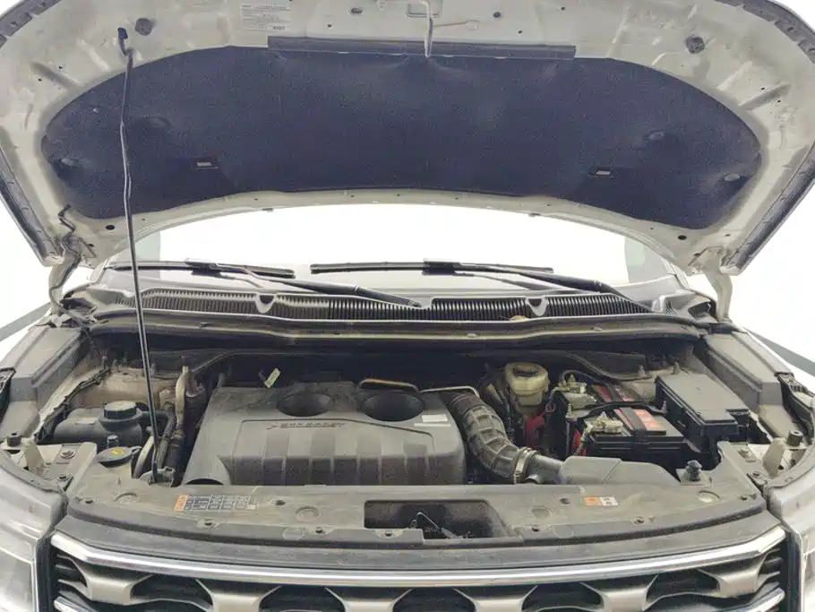 Ford Explorer (Import) — миниатюра 10