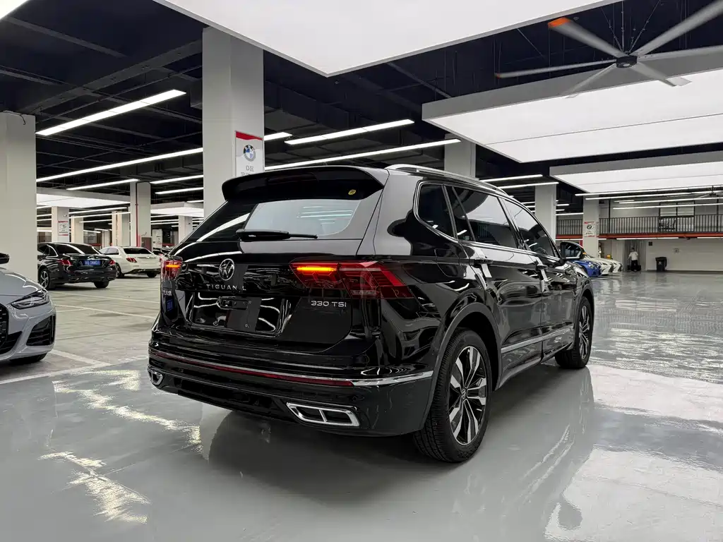 Volkswagen Tiguan L — миниатюра 25