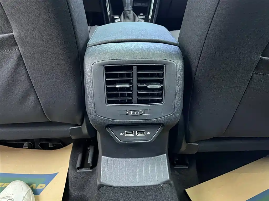 VOLKSWAGEN T ROC EXPLORING SONGS