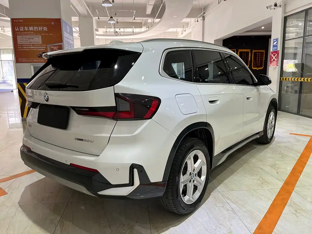 BMW X1 2023 sDrive20Li X