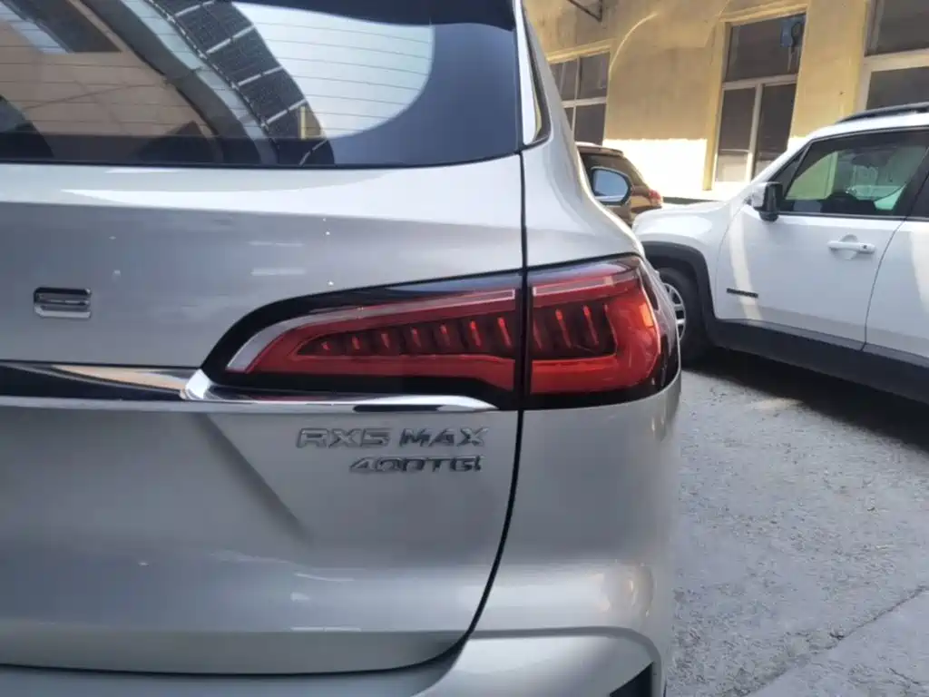 Roewe RX5 MAX — миниатюра 8