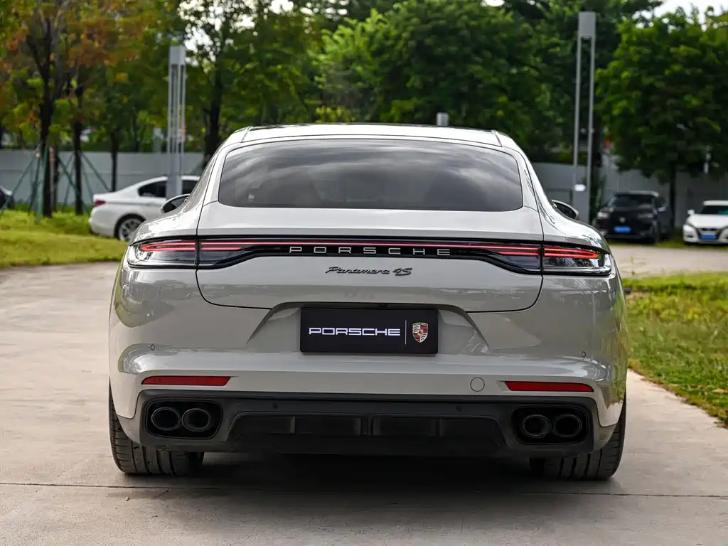 Porsche Panamera 2023 — фото 5