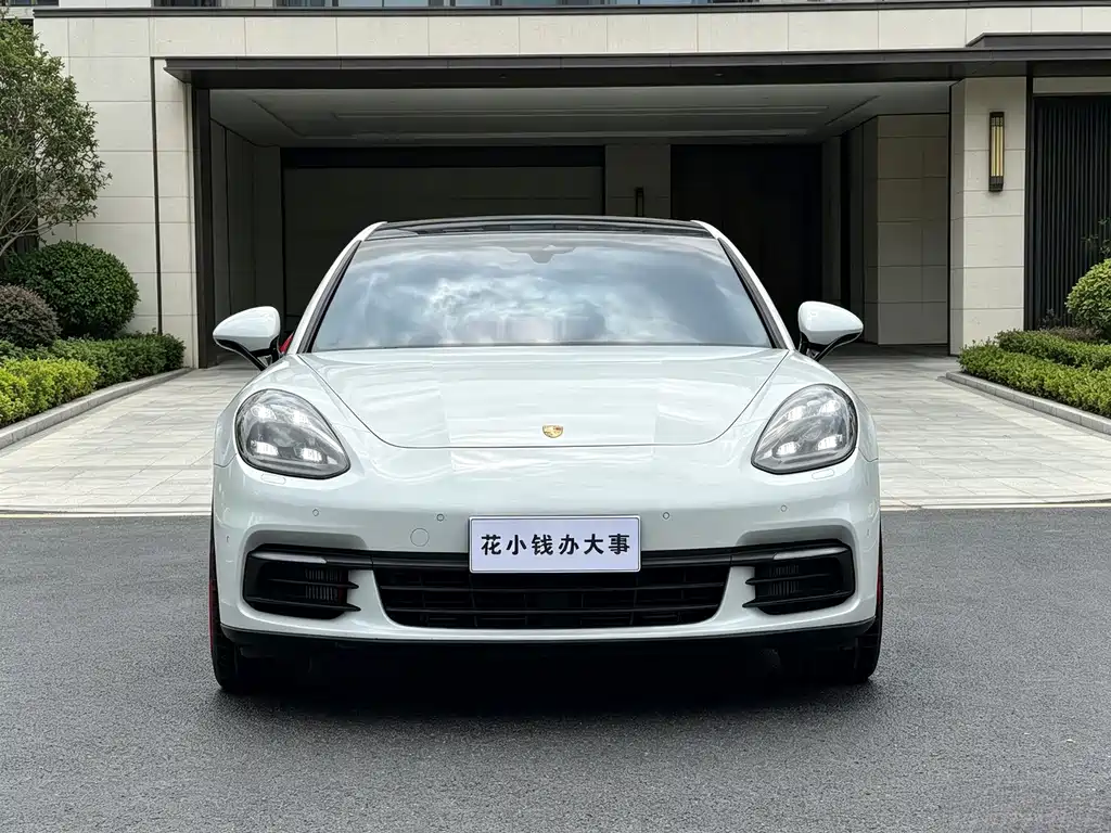 Porsche Panamera — миниатюра 2
