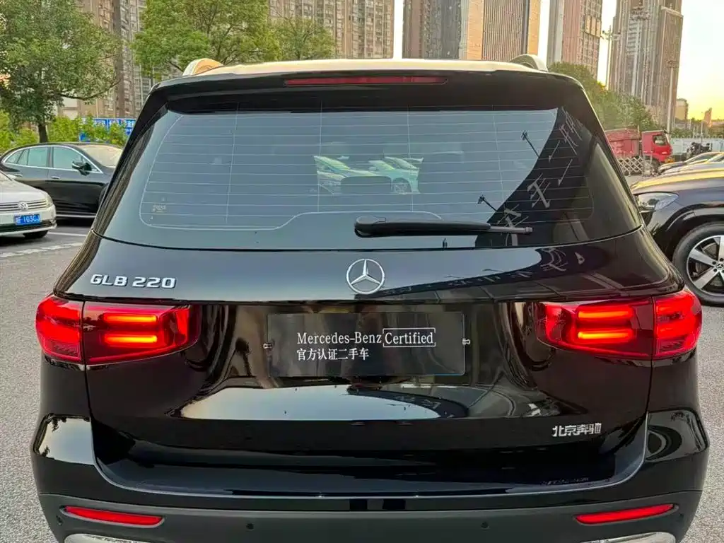 Mercedes-Benz GLB — миниатюра 6