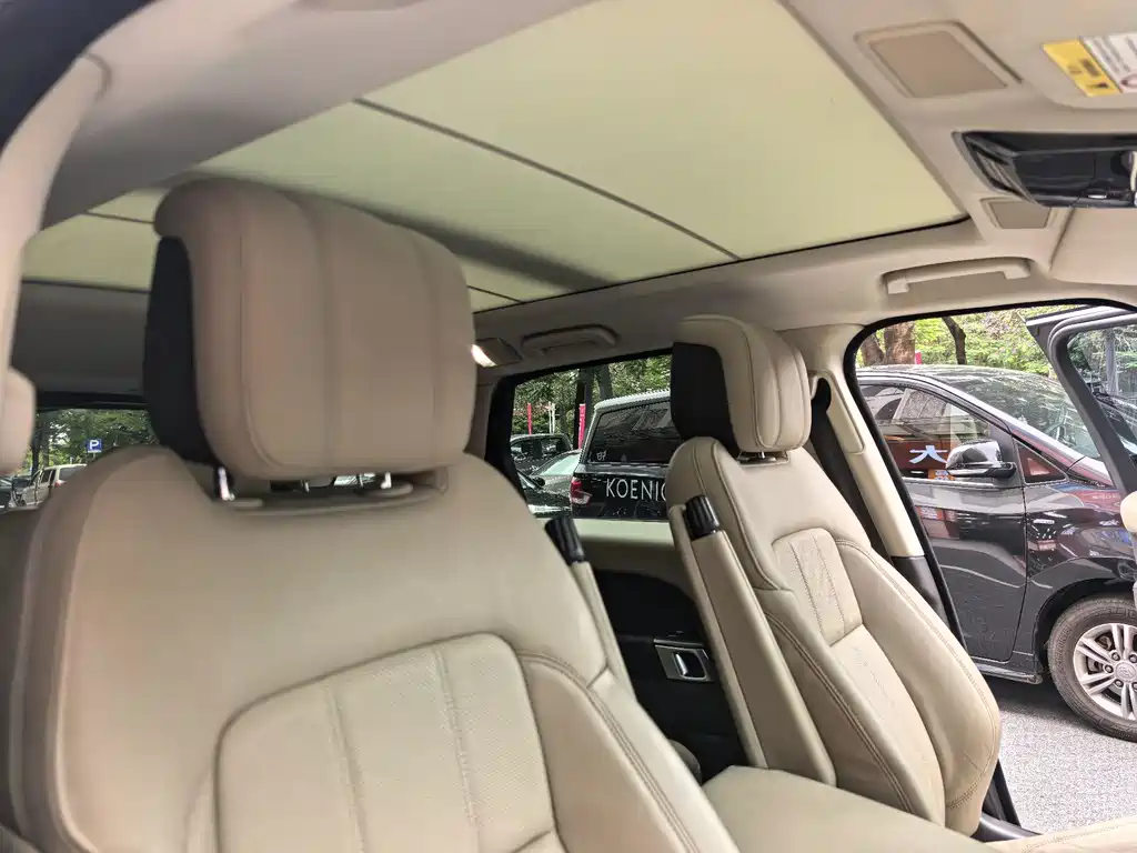 Land Rover Sport PHEV — миниатюра 19