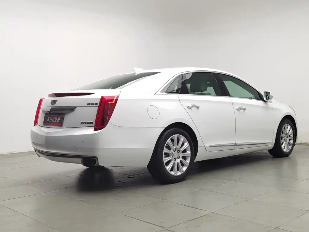 Cadillac XTS — миниатюра 2