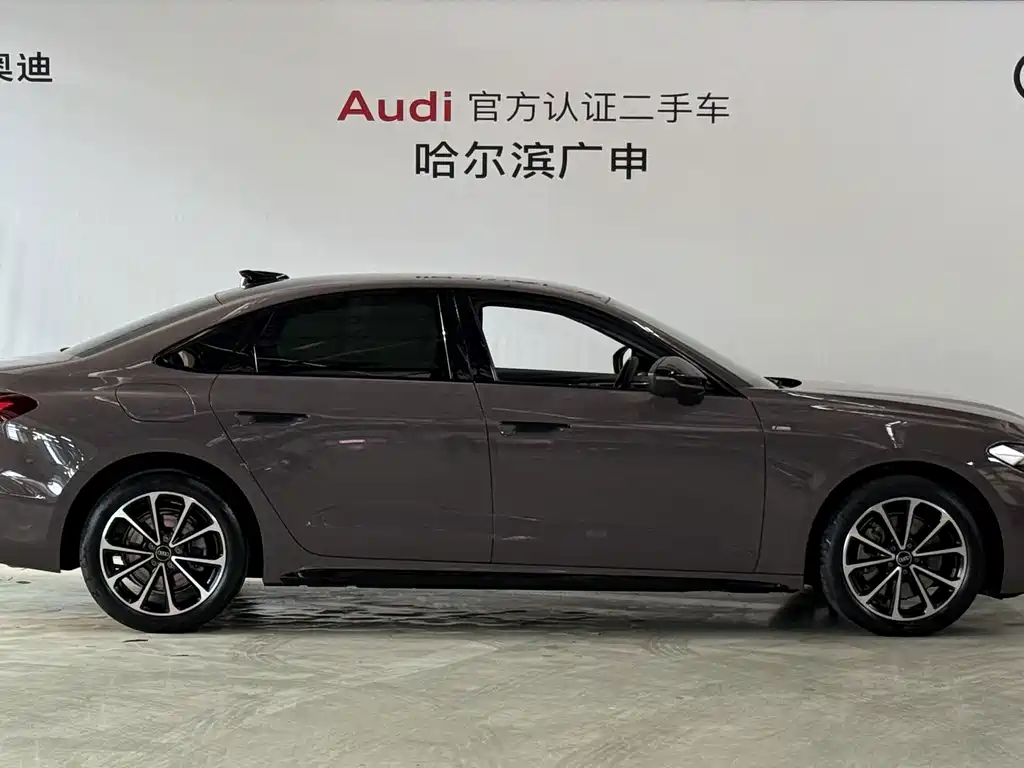 Audi A5L — миниатюра 5
