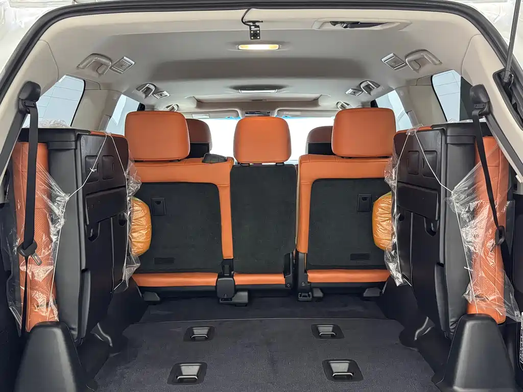 Lexus LX — миниатюра 19