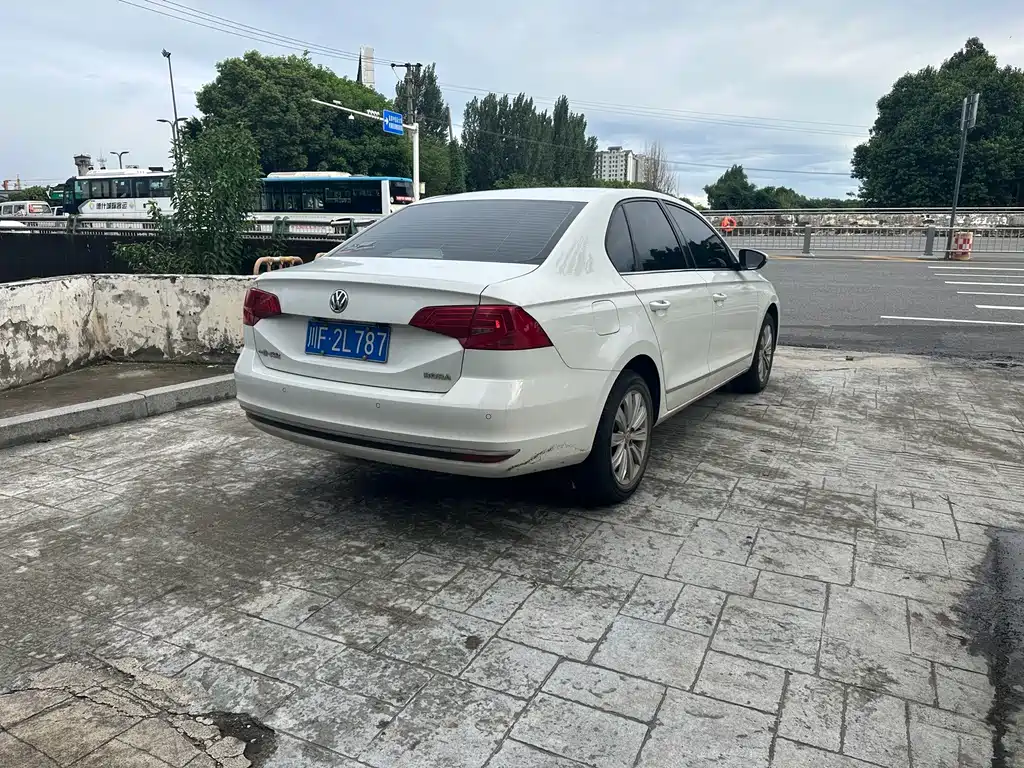 Volkswagen Bora — миниатюра 4