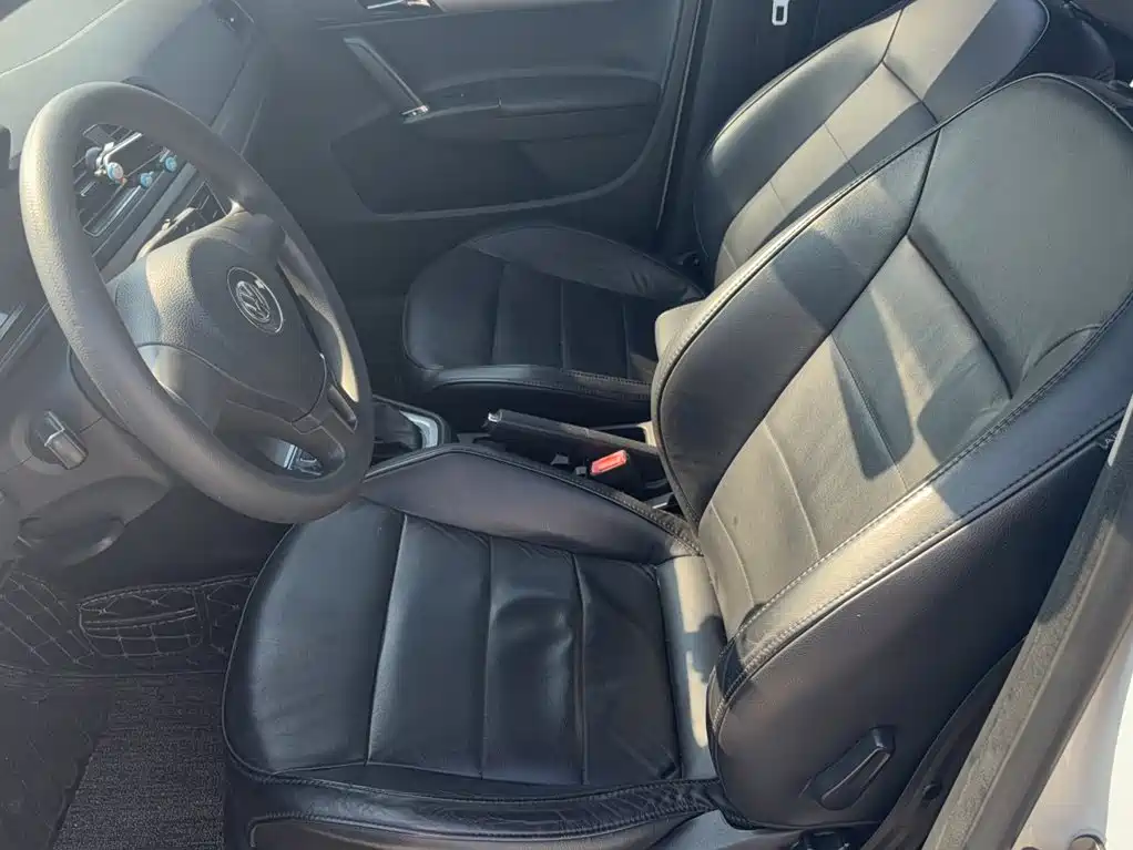 Volkswagen Lavida — миниатюра 12