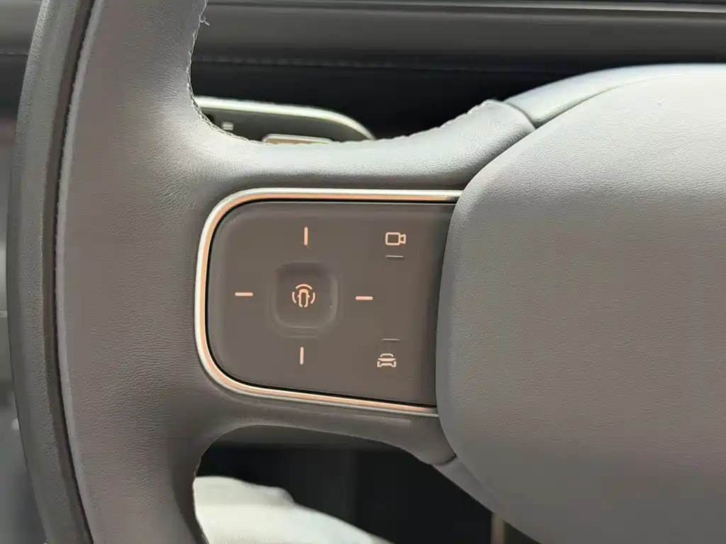 NIO ES8 — миниатюра 10