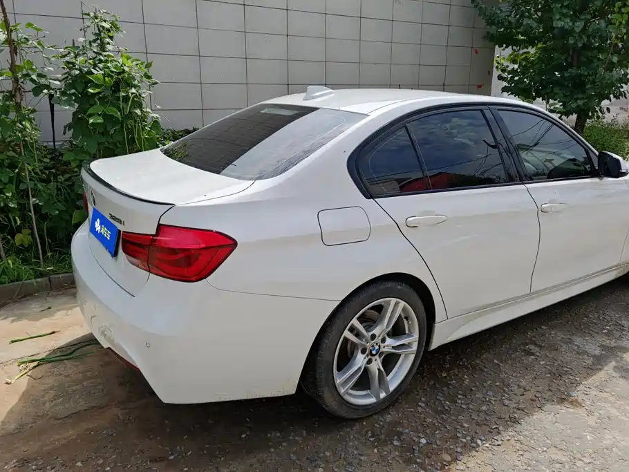 BMW 3 Series — миниатюра 3