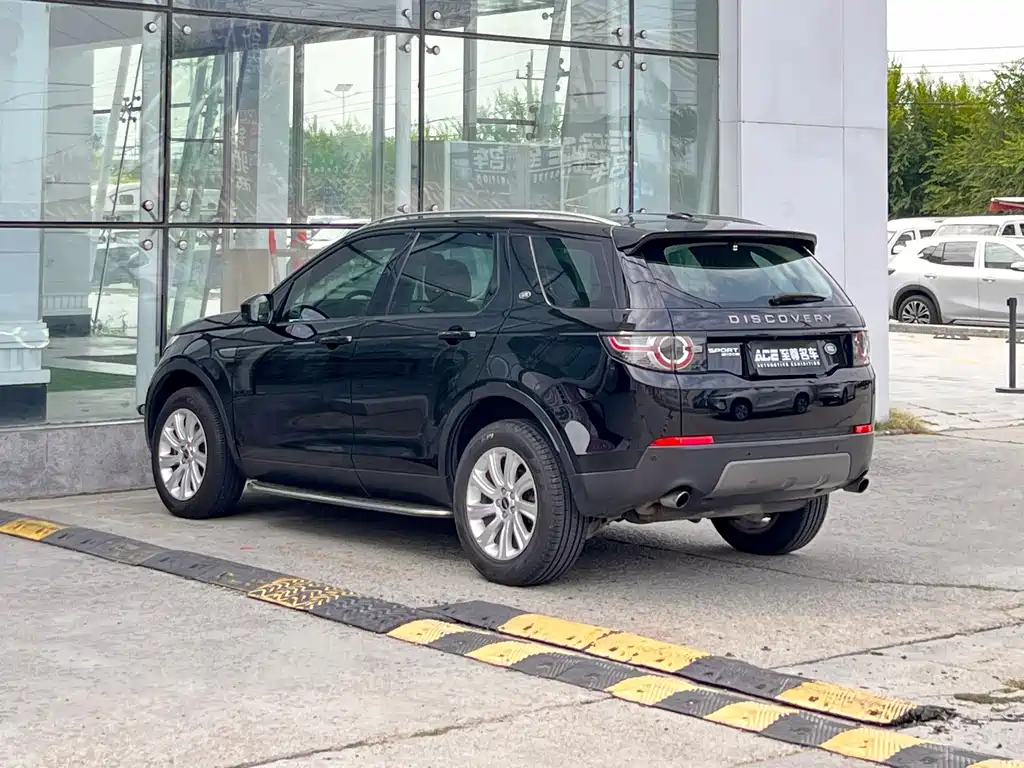 Land Rover Discovery Sport — миниатюра 6