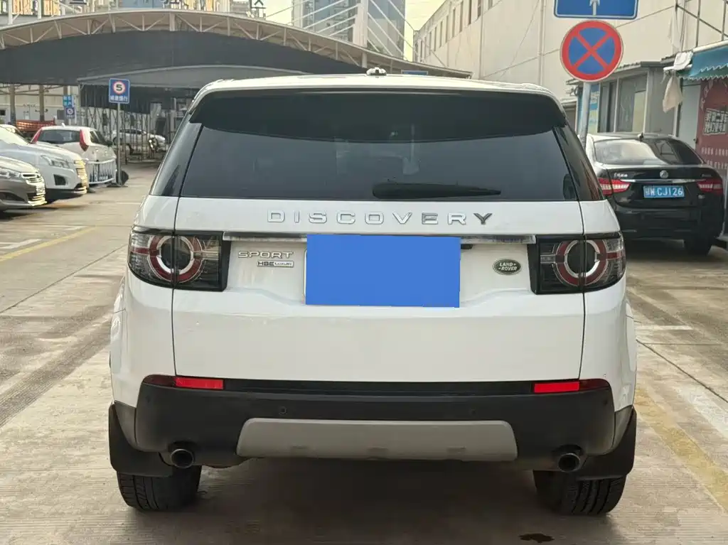 Land Rover Discovery Sport — миниатюра 8