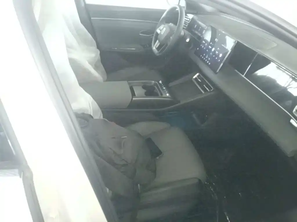 BYD Qin L — миниатюра 25