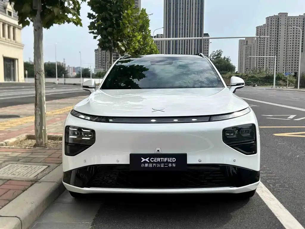XPeng G9 — миниатюра 2