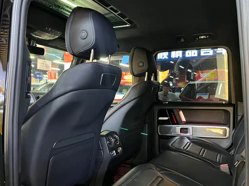 Mercedes-Benz G-Class — миниатюра 6