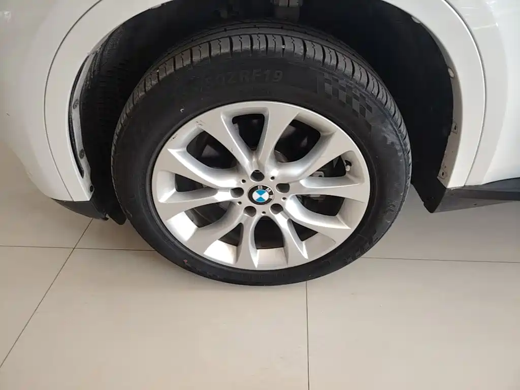 BMW X5 (Import) — миниатюра 23