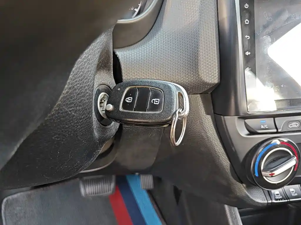 Hyundai Verna — миниатюра 9