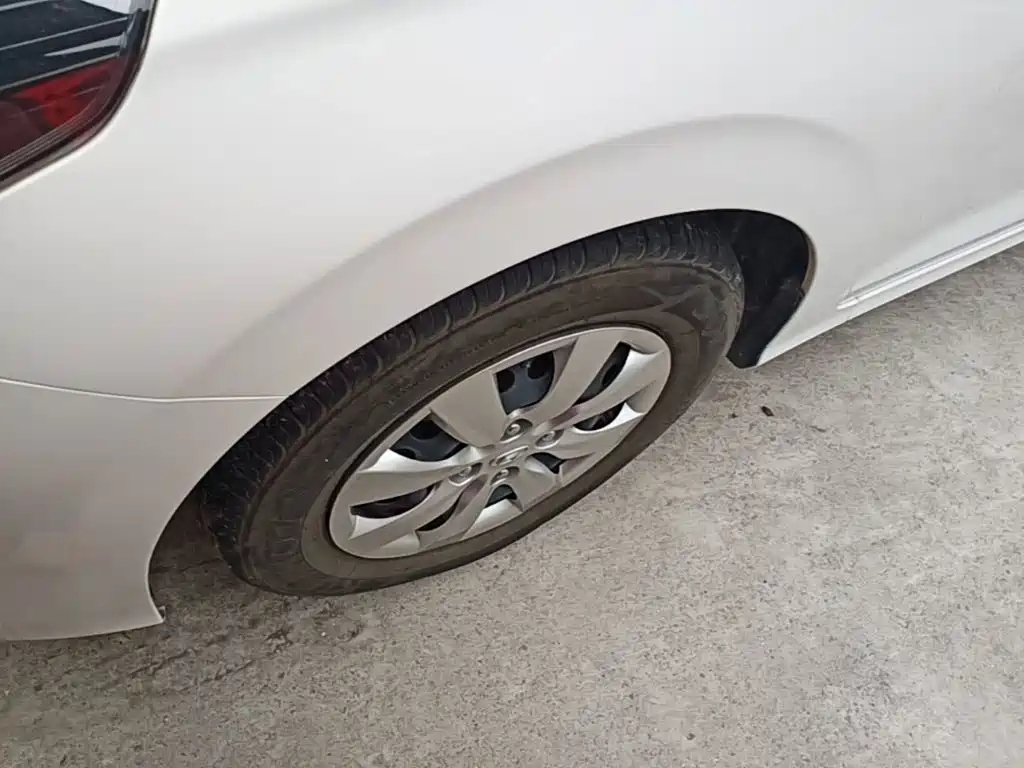 Hyundai Verna — миниатюра 23