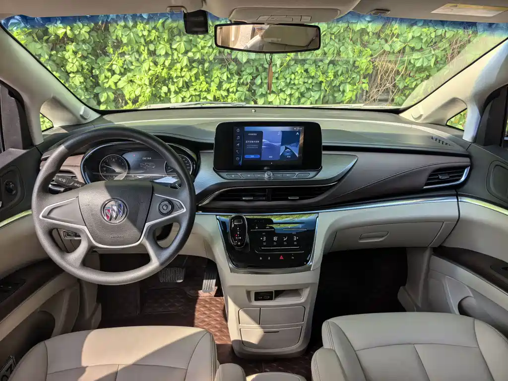 Buick GL8 2023 Comfort