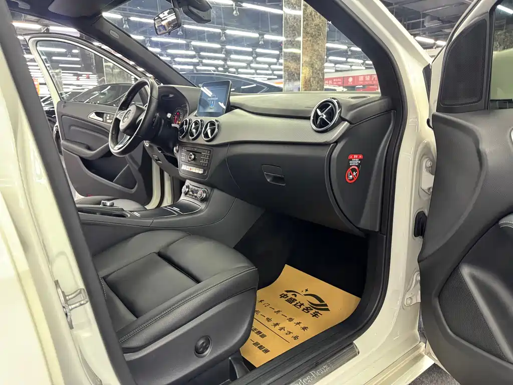 Mercedes-Benz B-Class — миниатюра 9