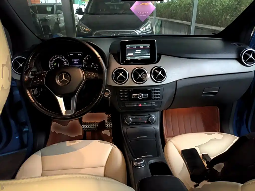 Mercedes-Benz B-Class — миниатюра 10
