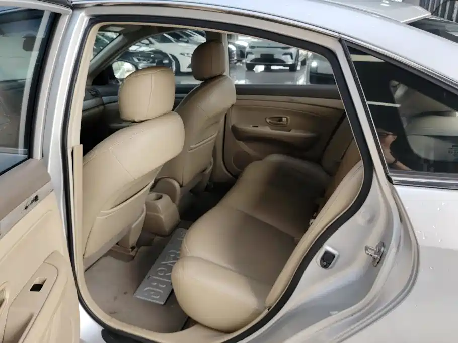 Nissan Sylphy — миниатюра 11