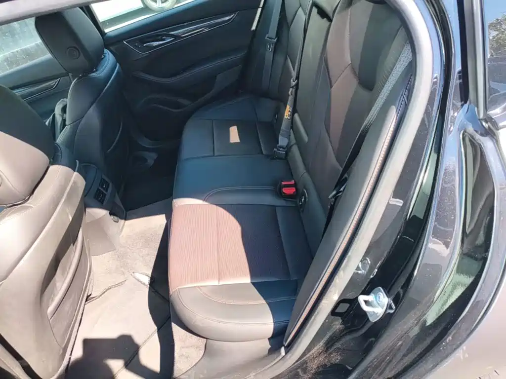 Cadillac CT5 — миниатюра 22