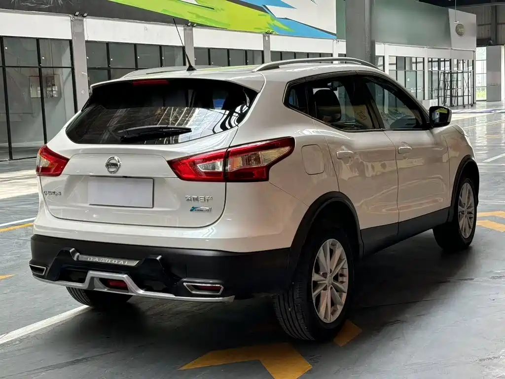Nissan Qashqai — миниатюра 6