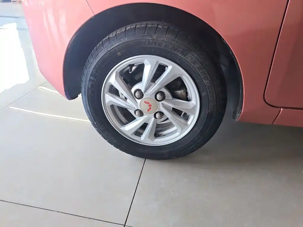 Wuling MINIEV — миниатюра 23