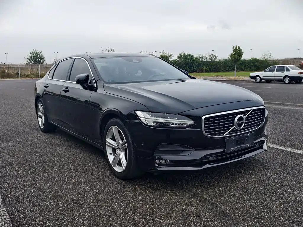 Volvo S90 — миниатюра 2