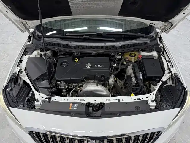 Buick Verano — миниатюра 10