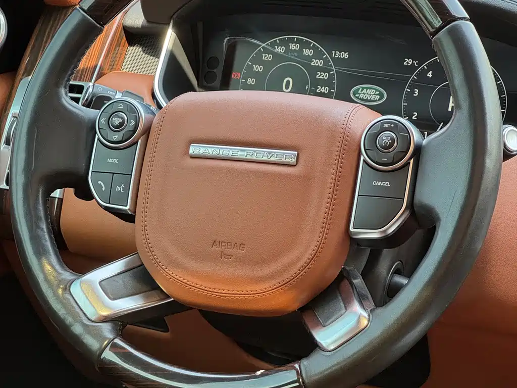 Land Rover Range Rover — миниатюра 16