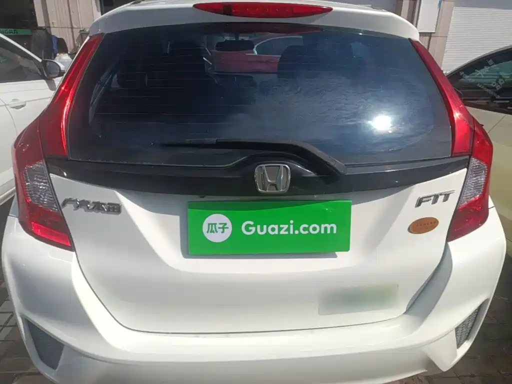 Honda Fit — миниатюра 6