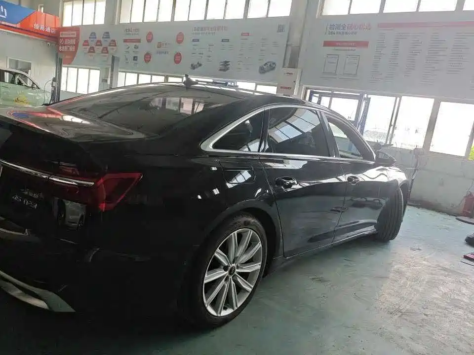 Audi A6L — миниатюра 4